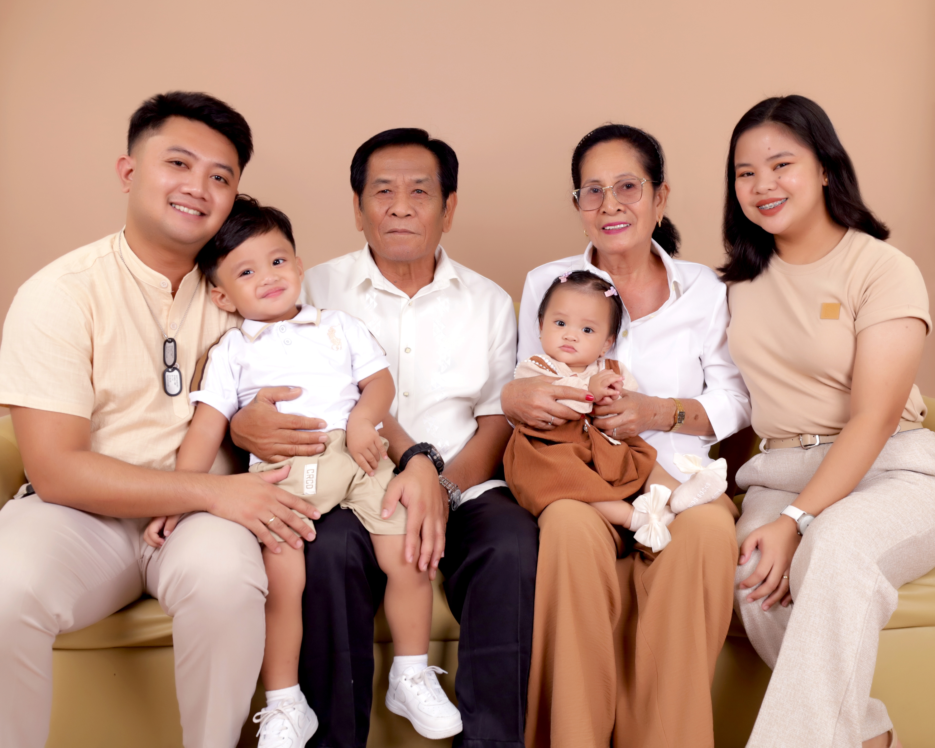 Family Portrait in Studio